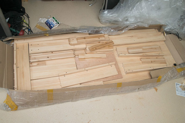wood-desk-diy-05.jpg