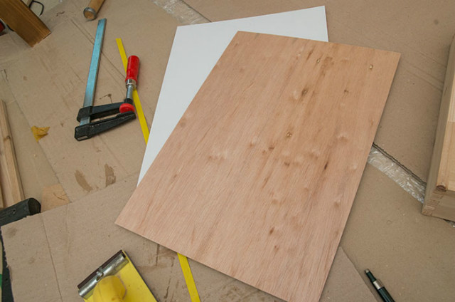 wood-desk-diy-18.jpg