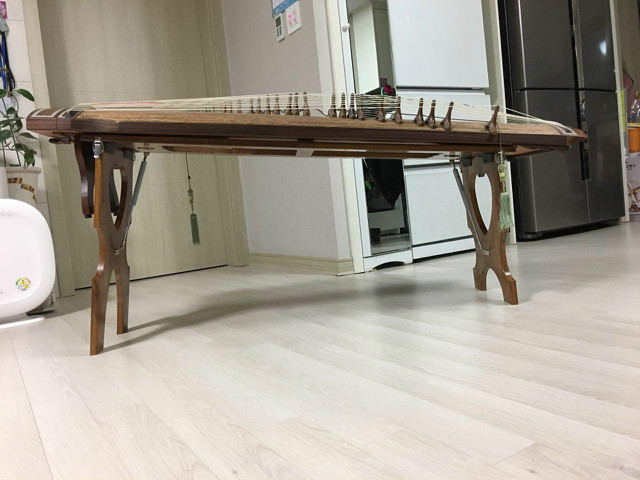 받침대위가야금1.jpg