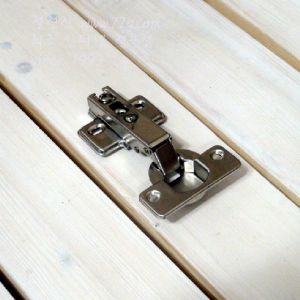 가구문을 180도 열리게 하는 경첩 설치 방법(동영상)