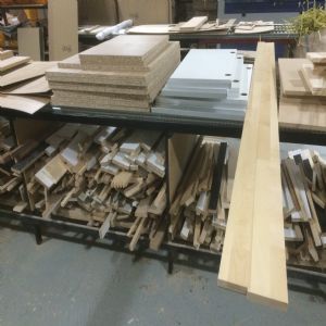 싱크대 ( 하부장2400 mm * 700 mm * 600 mm)(UV백색)(내부장 오크색)