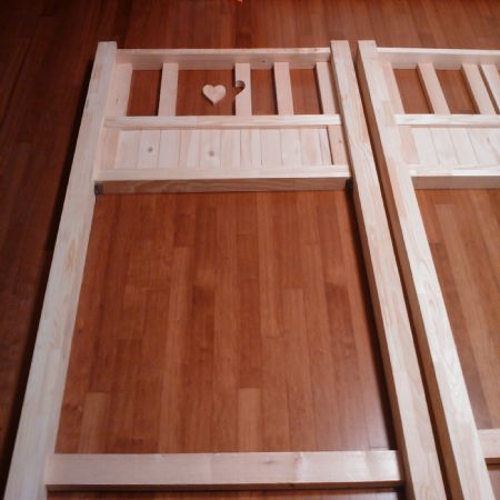 각재와 패널로만든 벙커침대