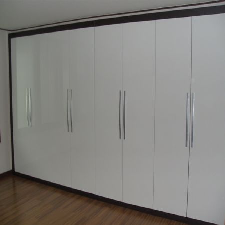 UV 화이트 붙박이장