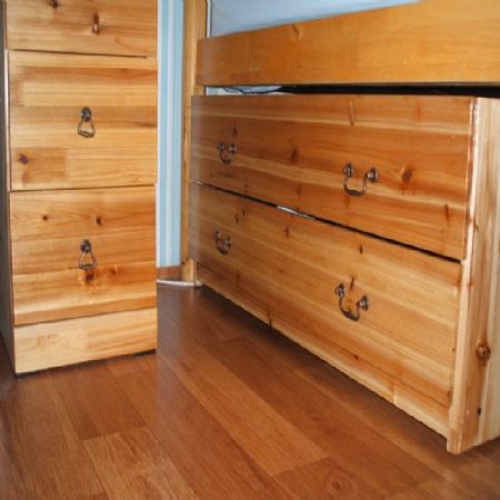 삼나무 서랍장(사진이 날아가 버려서요..수정을 했더니 이상해 졌어요..)