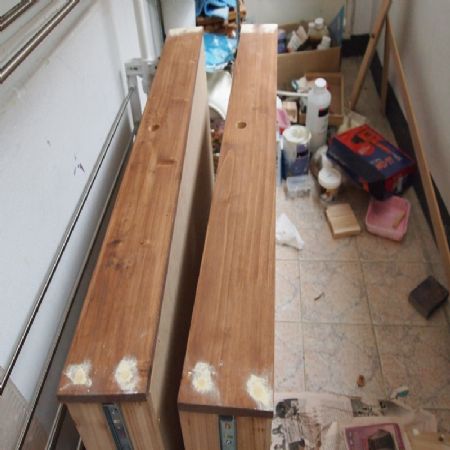 쇼파밑 수납  공간...