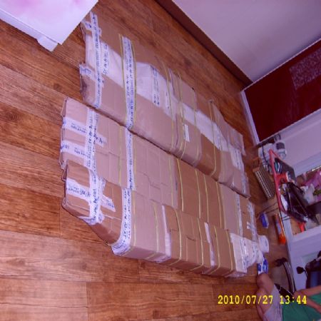 스프러스 목재를 이용한 거실소파