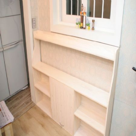 부엌 자투리 공간을 활용한 수납장