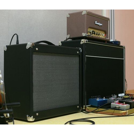 일렉 기타용 진공관 앰프 캐비넷