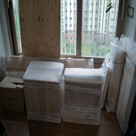 소나무로 만든 수납침대