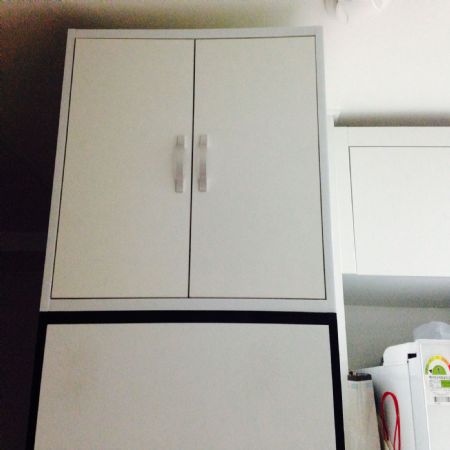코팅합판으로 만든 수납장