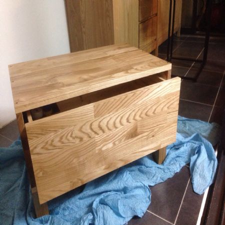 애쉬로 만든 어항 받침대