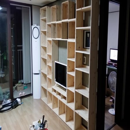 TV책장 만들어 봤습니다.