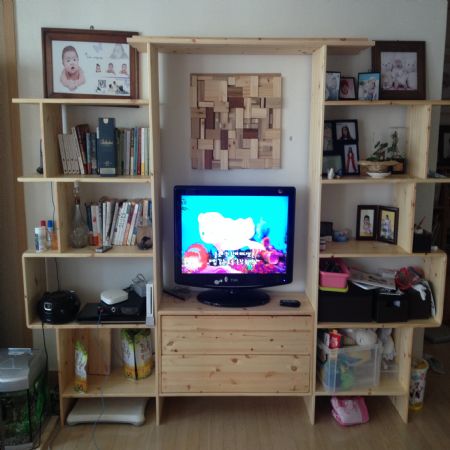 거실장과 아일랜드테이블 그리고 작품(?)