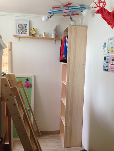 뉴송으로 만든 아이 옷 수납함