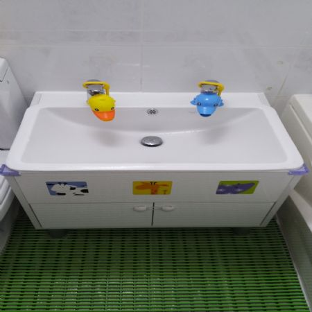 2인용 유아세면대 받침 만들었어요