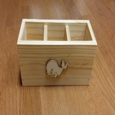 집성목으로 만든 다용도 꽂이