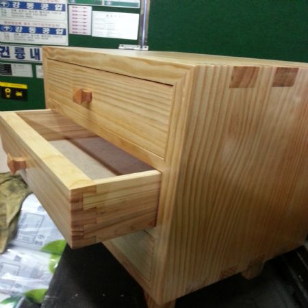 뉴질랜드소나무로만든짜맞춤3단서랍장