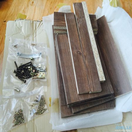 코팅합판을 이용한 수납공간