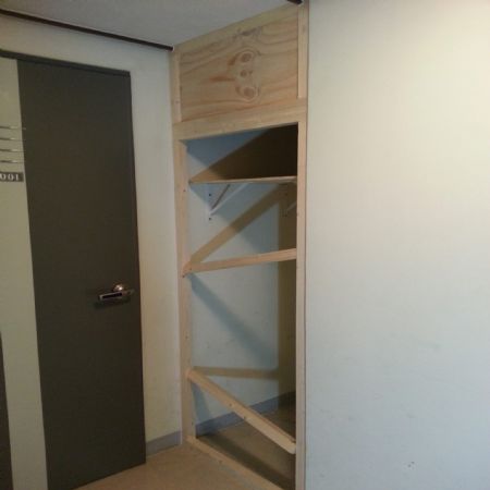 아파트 전실 자투리 공간에 문달기