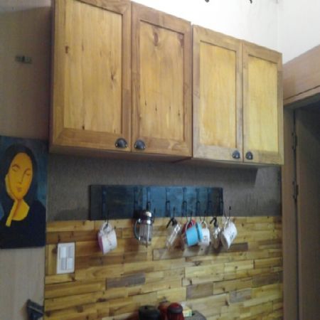 원목 씽크대 상부장 설치