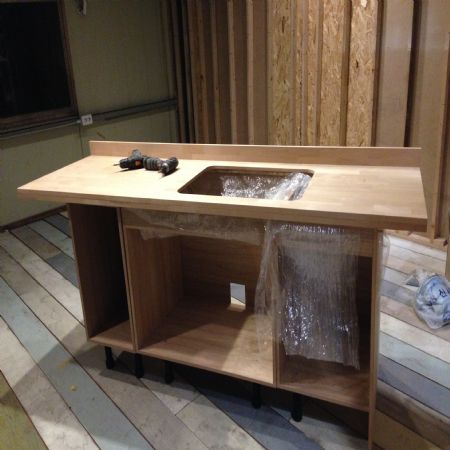 싱크대를 하나 더 만들었어요