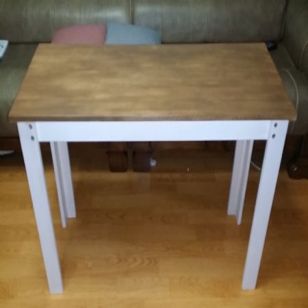 테이블 만들었어요