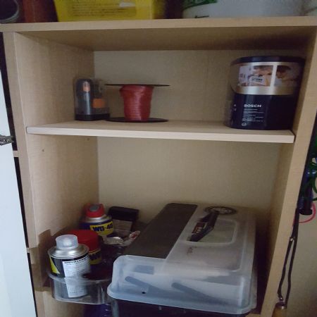 칠레파인으로 만든 붙박이장 선반