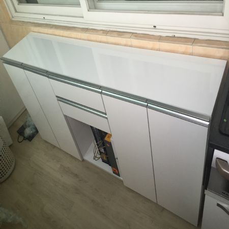 하이그로시 코팅합판으로 만든 싱크대선반과 베란다 수납장