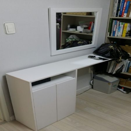 코딩합판으로 만든 화장대