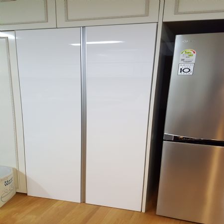 UV코팅합판으로 만든 수납장