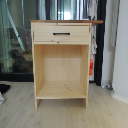 보조 식탁으로 활용할 수납장 만들기