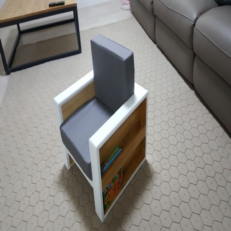 딸아이 쇼파와 협탁