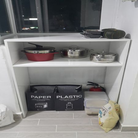 UV 코팅합판으로 만든 다용도실 수납장