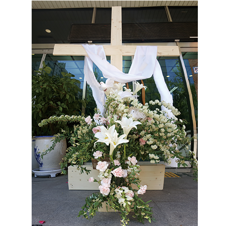 부활절 십자가 및 받침대