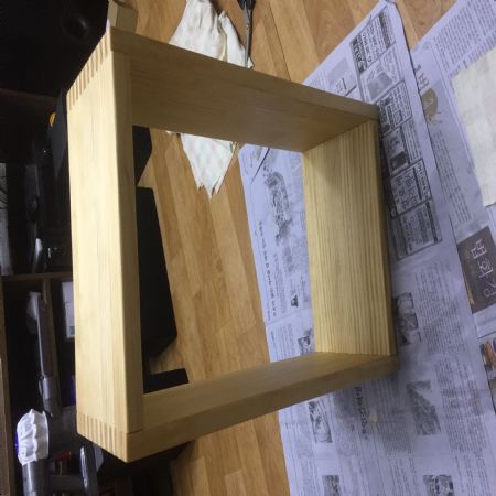 침대 사이드 테이블