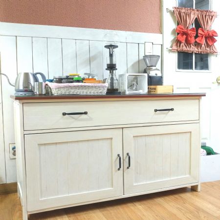 시즈닝 주방장과 책상