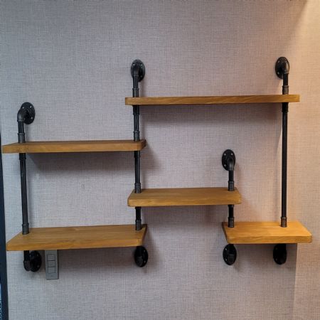 칠레파인(뉴질랜드소나무) 24t를 가지고 선반을 만들어 봤습니다