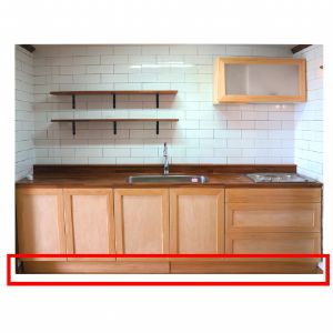 싱크대하부 막음판 (소나무)(3400*135*18mm)