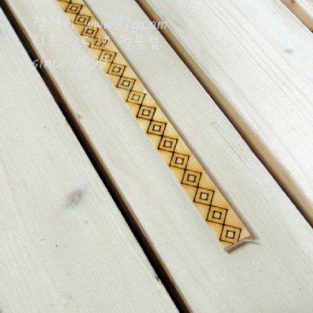 나무 몰딩 추상 800x18x5mm 1
