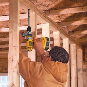 DEWALT 18V 13mm 충전 햄머드릴드라이버 변속, 역회전, 2.4Ah 배터리 2