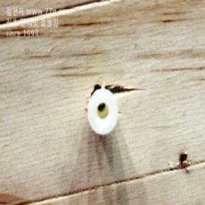 동공 앙카 UBR 4-12mm (화장실,텍스,얇은 철판용,피스 포함) 2